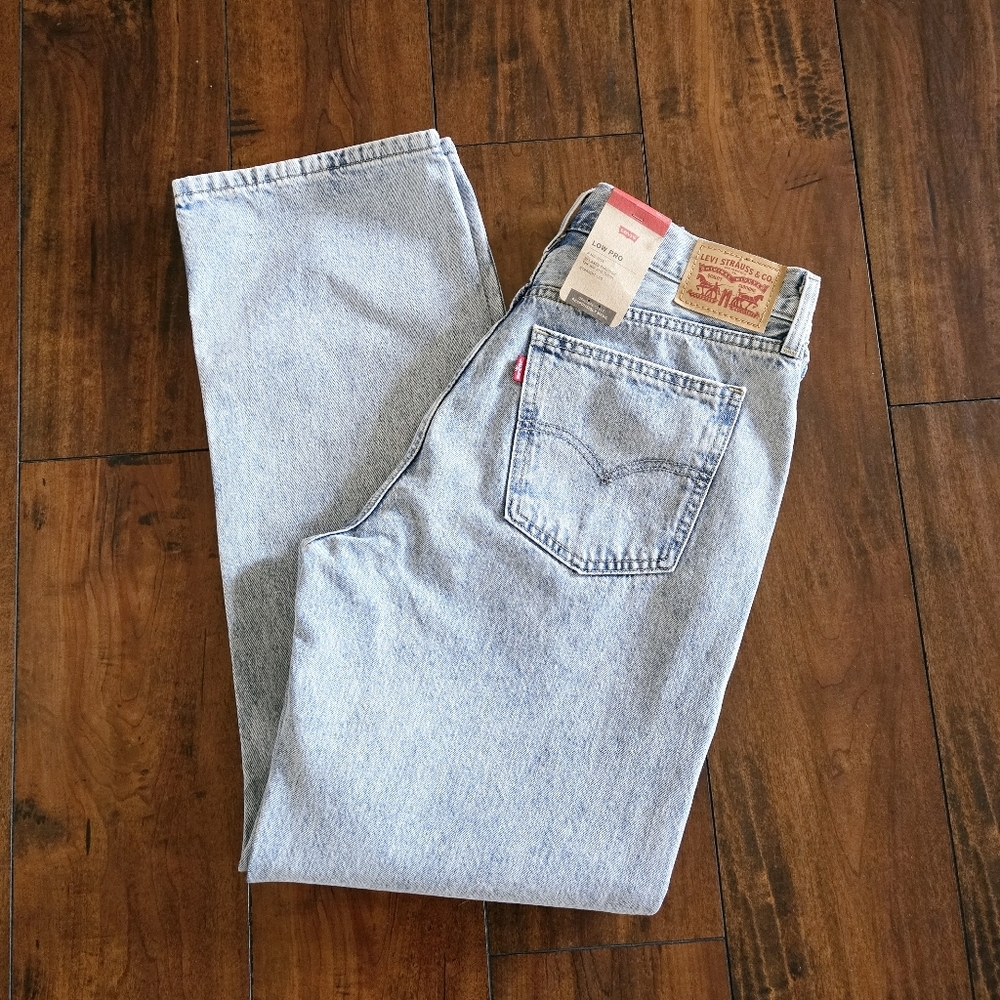 Levi's Women’s Low Pro Straight Leg Blue Jeans Light Wash Cotton Size 30 NWT - Picture 8 of 14